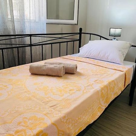 Appartamento Modern 2Br Near Centre -5Min Wlk Patras Esterno foto