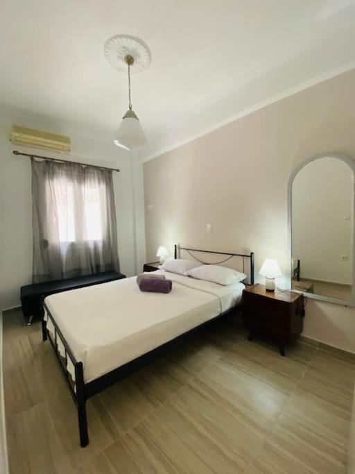 Appartamento Modern 2Br Near Centre -5Min Wlk Patras Esterno foto
